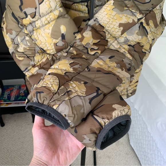 Kuiu Super Down Ultra Puffer Jacket Camo Men’s Large - Picture 5 of 13